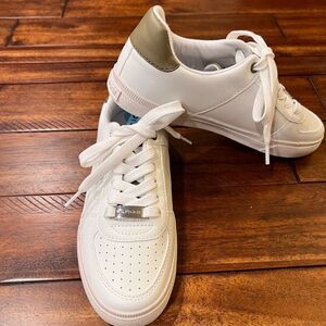 Tennis Women’s Tommy Hilfiger Size 6